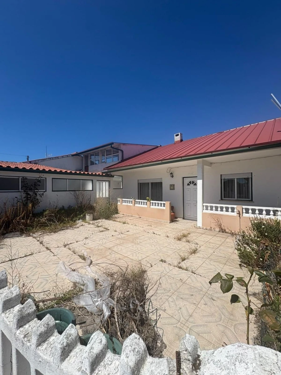 Moradia T2 para Venda em Marinha Grande Foto 32