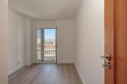 Apartamento T2 para Venda em Marvila