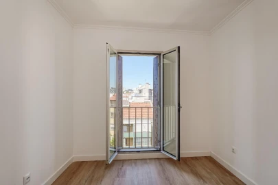 Apartamento T2 para Venda em Marvila