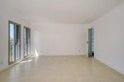 Apartamento T2 para Venda em Marvila