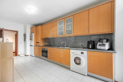 Apartamento T3 para Venda em São Vitor (Braga)