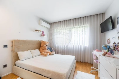 Apartamento T3 para Venda em Braga (Maximinos, Sé e Cividade)
