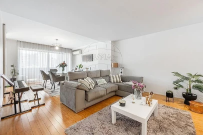 Apartamento T3 para Venda em Braga (Maximinos, Sé e Cividade)
