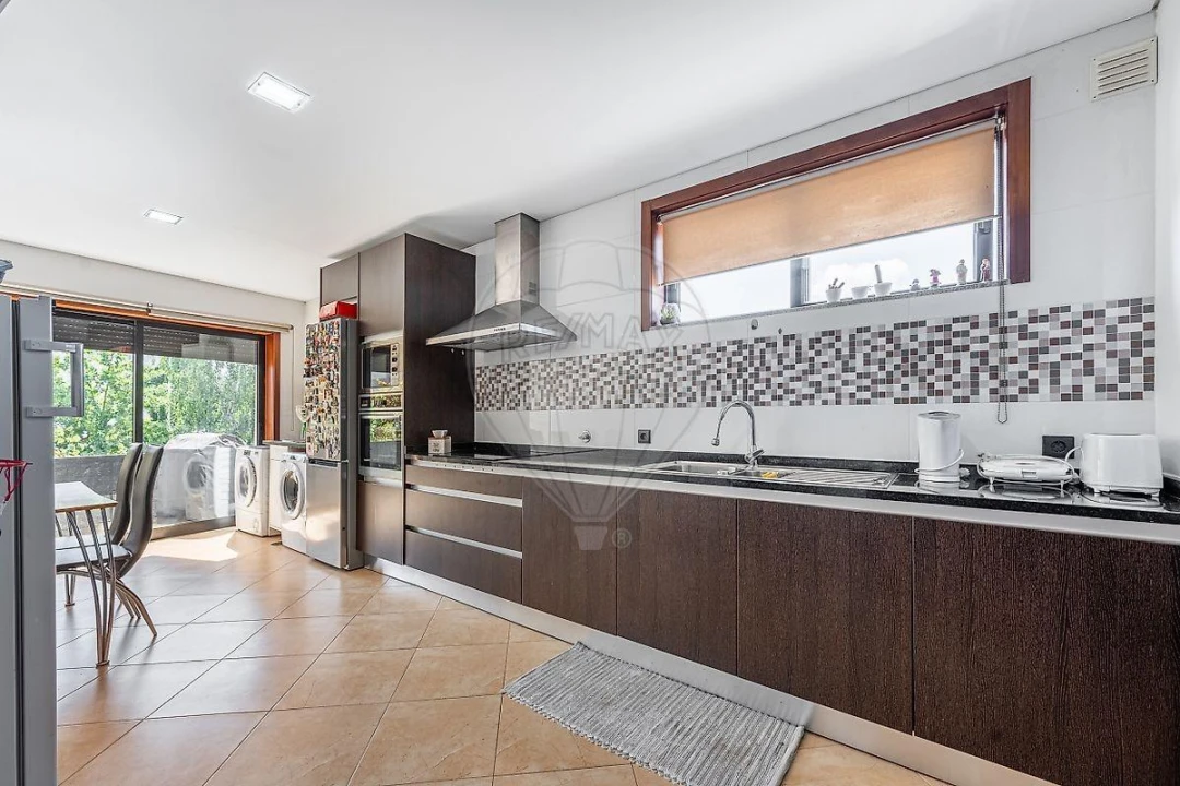 Apartamento T2 para Venda em Oliveira (Santa Maria) Foto 4