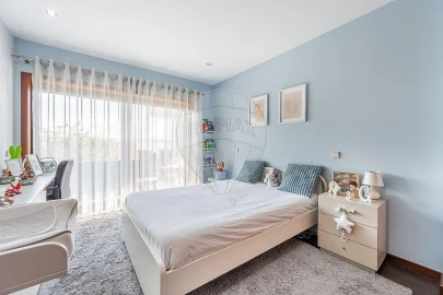 Apartamento T2 para Venda em Oliveira (Santa Maria)