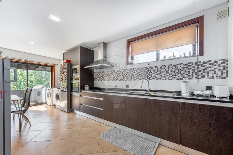 Apartamento T2 para Venda em Oliveira (Santa Maria) Foto 4