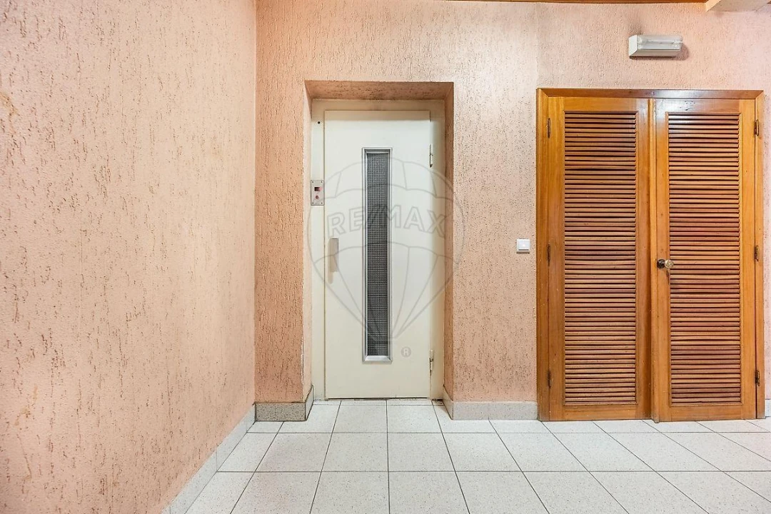 Apartamento T3 para Venda em Creixomil Foto 14