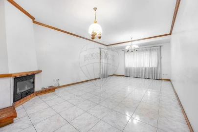 Apartamento T3 para Venda em Creixomil