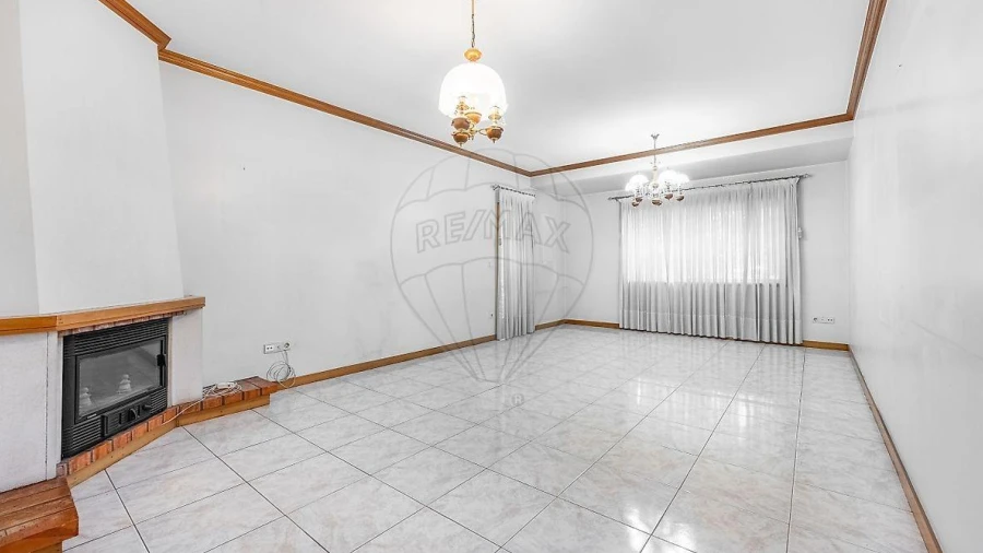 Apartamento T3 para Venda em Creixomil