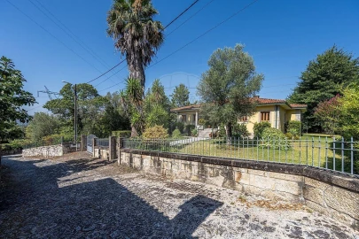 Moradia T4 para Venda em Povoa de Lanhoso (N. Senhora do Amparo)
