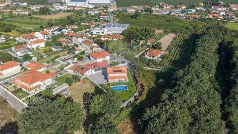 Moradia T3 para Venda em Briteiros Santo Estêvão e Donim