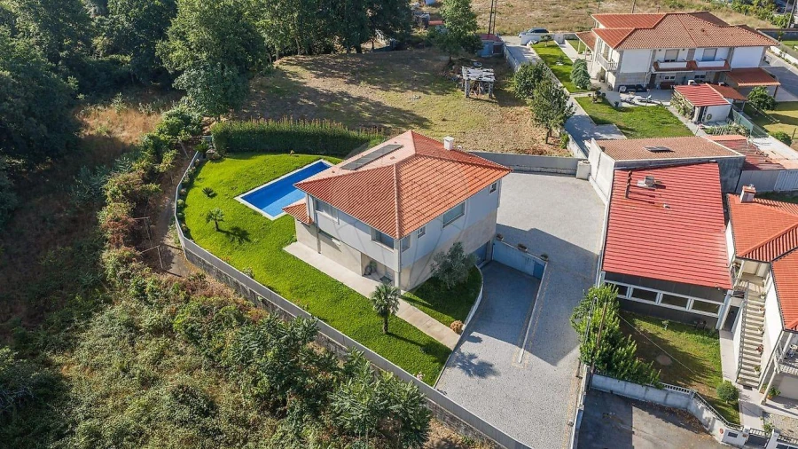 Moradia T3 para Venda em Briteiros Santo Estêvão e Donim Foto 4