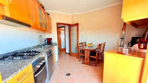 Apartamento T3 para Venda em Oliveira do Bairro