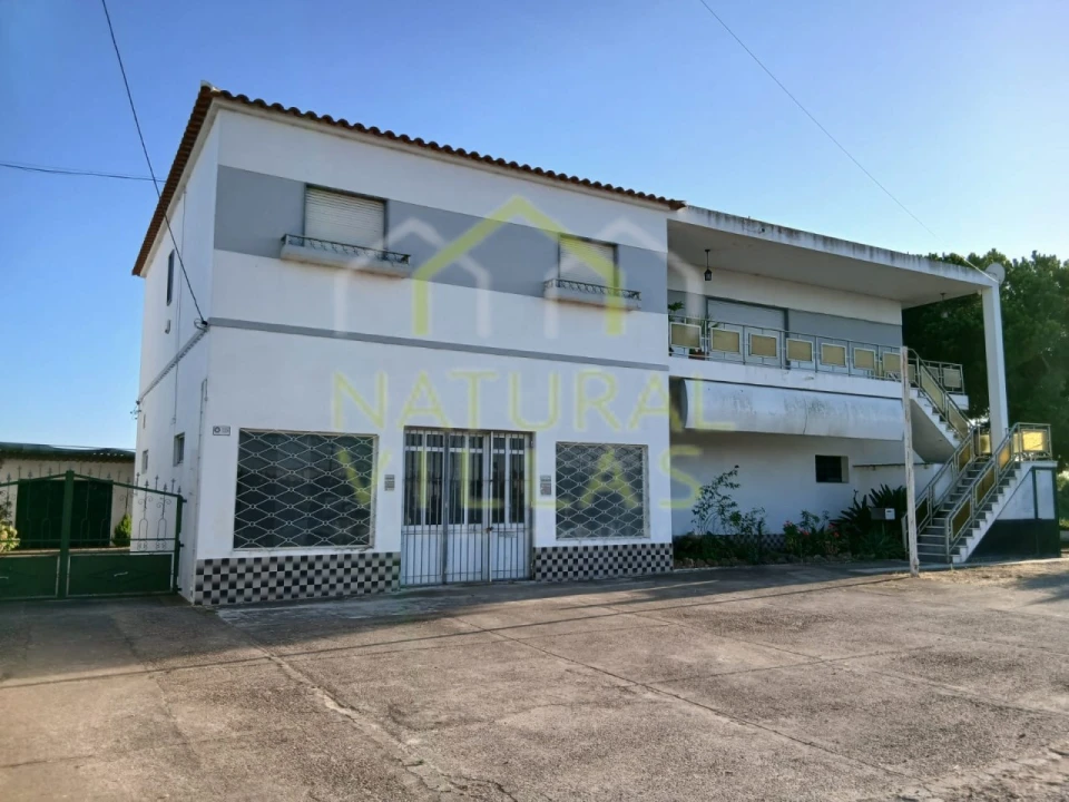 Moradia T3 para Venda em Pechão Foto 1