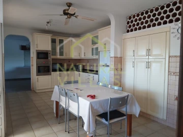 Moradia T3 para Venda em Pechão
