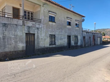Moradia T5 para Venda em Barroselas e Carvoeiro