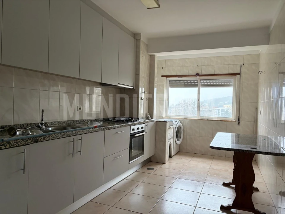 Apartamento T3 para Arrendamento em Gualtar Foto 2
