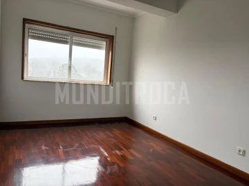 Apartamento T3 para Arrendamento em Gualtar