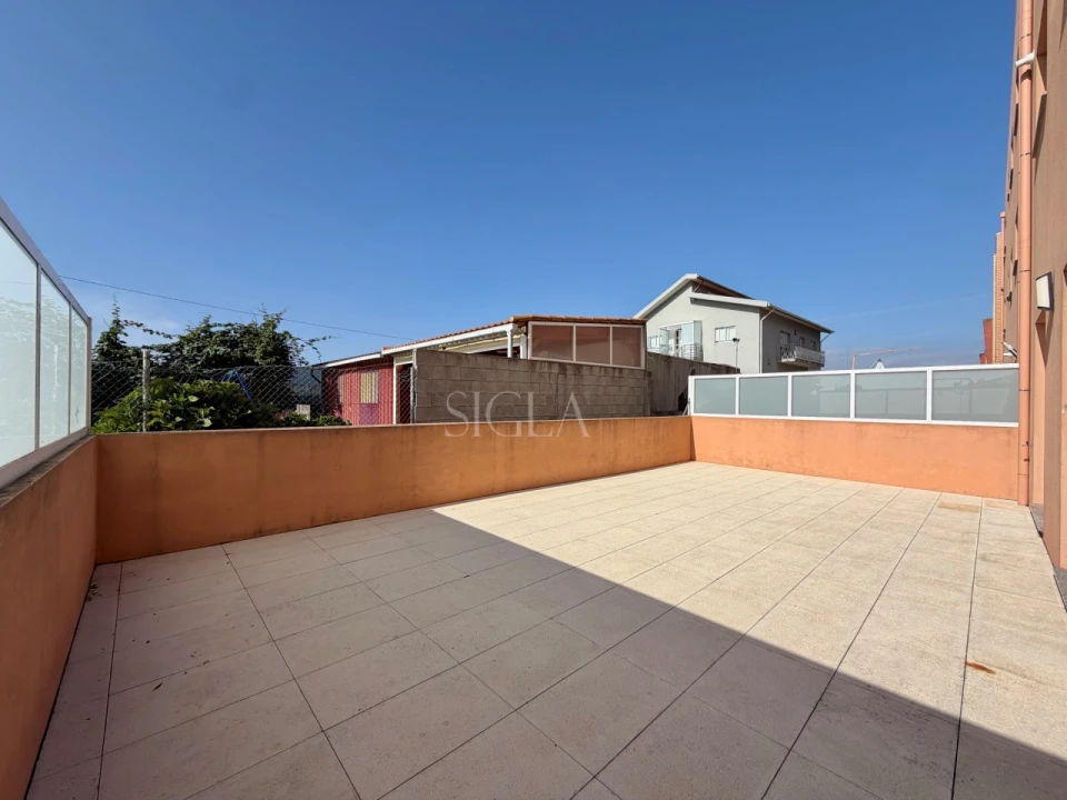 Apartamento T3 para Arrendamento em Canidelo Foto 4