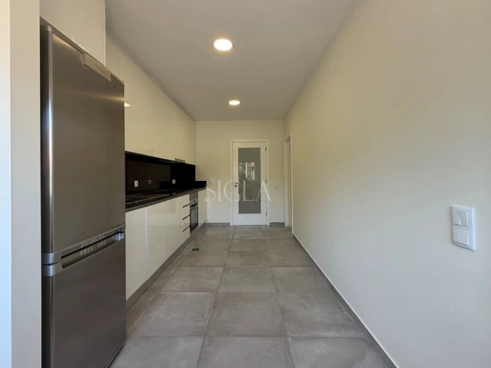 Apartamento T3 para Arrendamento em Canidelo Foto 13