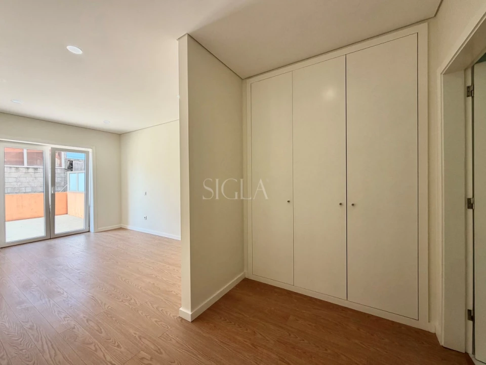 Apartamento T3 para Arrendamento em Canidelo Foto 16