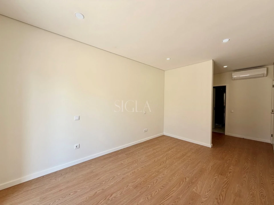 Apartamento T3 para Arrendamento em Canidelo Foto 19