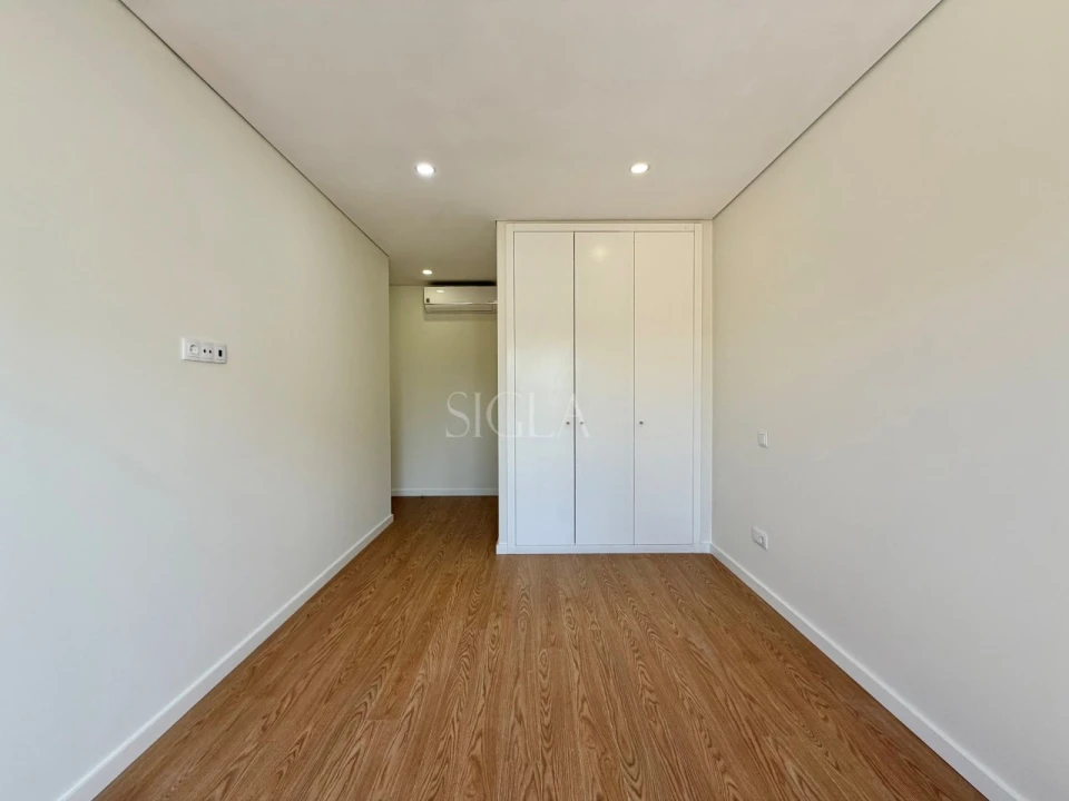 Apartamento T3 para Arrendamento em Canidelo Foto 24