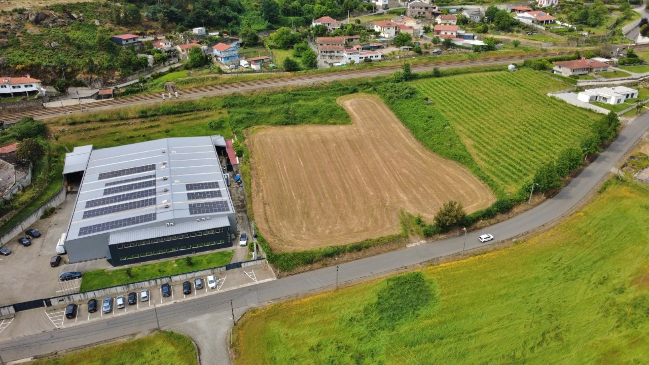 Terreno para Venda em Ruilhe Foto 3