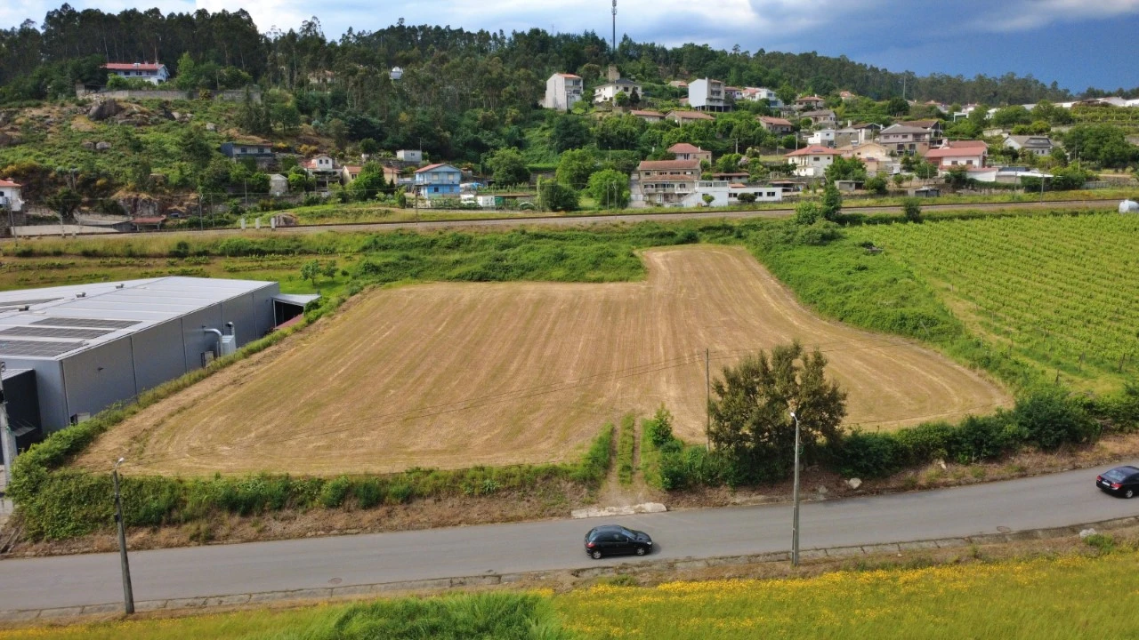 Terreno para Venda em Ruilhe Foto 5