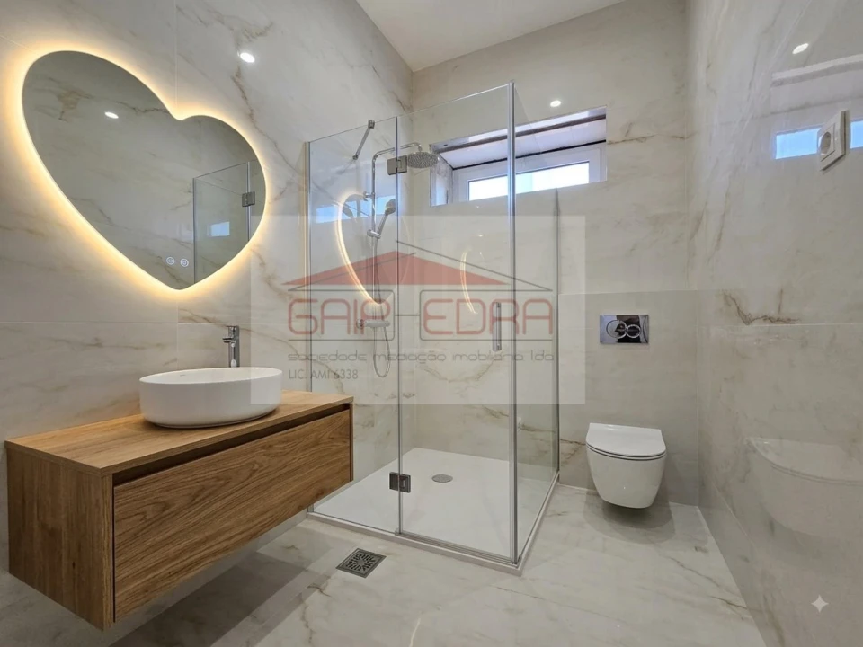 Apartamento T2 para Venda em Madalena Foto 23