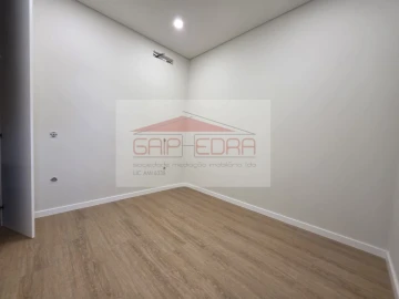 Apartamento T2 para Venda em Madalena