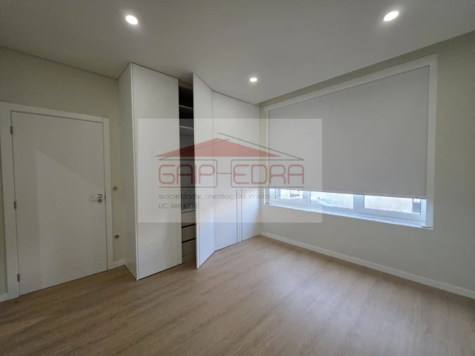 Apartamento T2 para Venda em Madalena Foto 18