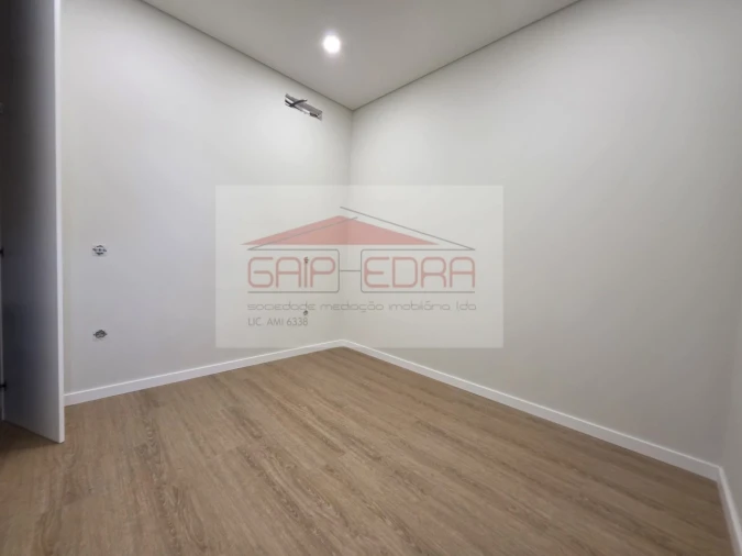 Apartamento T2 para Venda em Madalena Foto 22