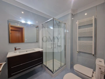 Apartamento T2 para Arrendamento em Mateus