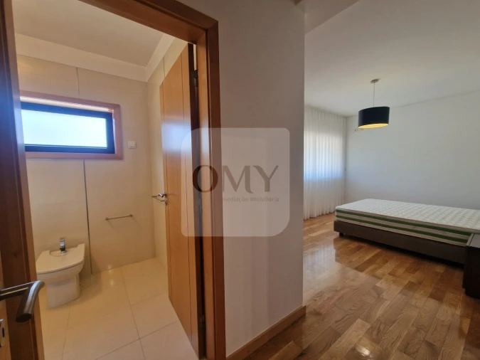 Apartamento T2 para Arrendamento em Mateus Foto 10