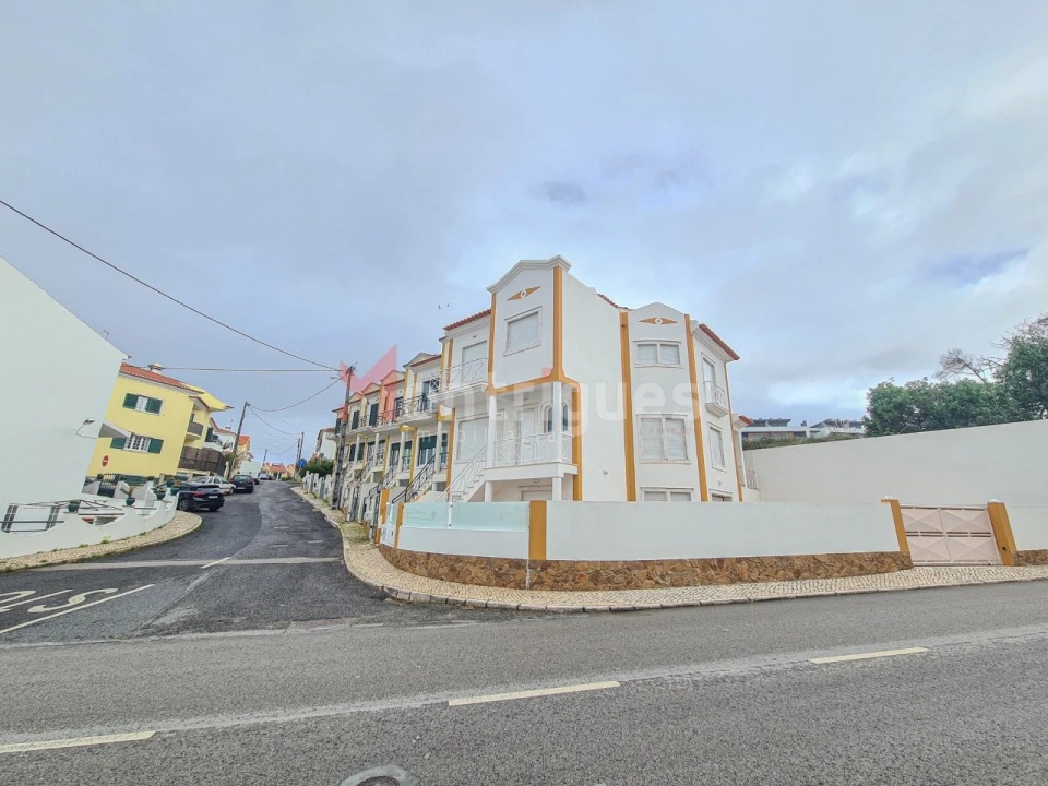 Moradia T3 para Venda em Ericeira Foto 1