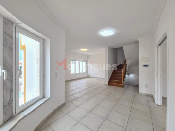 Moradia T3 para Venda em Ericeira