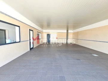 Armazém para Arrendamento em Pegões