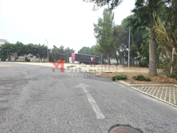 Armazém para Arrendamento em Benavente