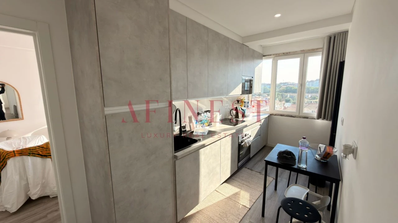 Apartamento T2 para Arrendamento em Massamá e Monte Abraão Foto 8