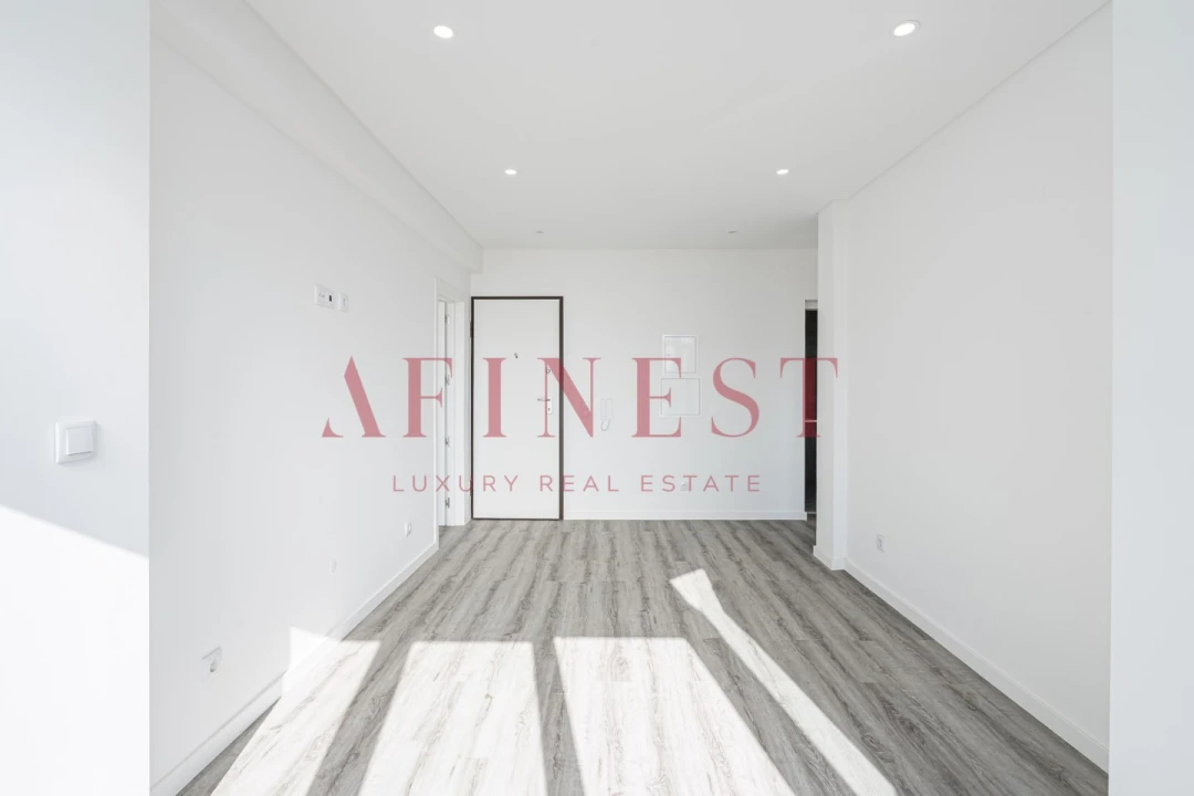 Apartamento T2 para Arrendamento em Massamá e Monte Abraão Foto 11