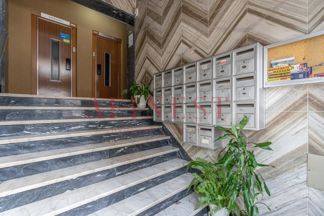 Apartamento T2 para Arrendamento em Massamá e Monte Abraão Foto 33