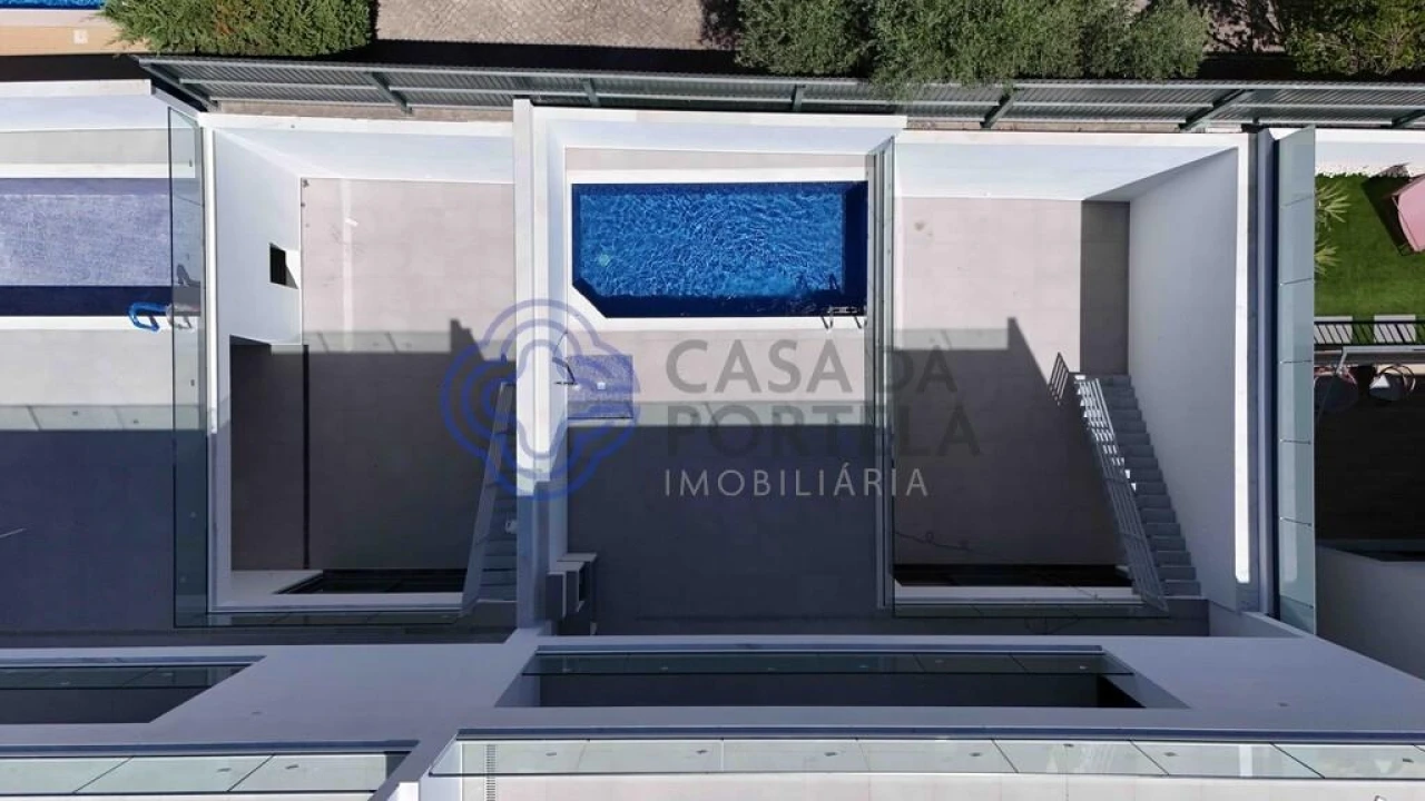 Moradia T4 para Venda em Montenegro Foto 4