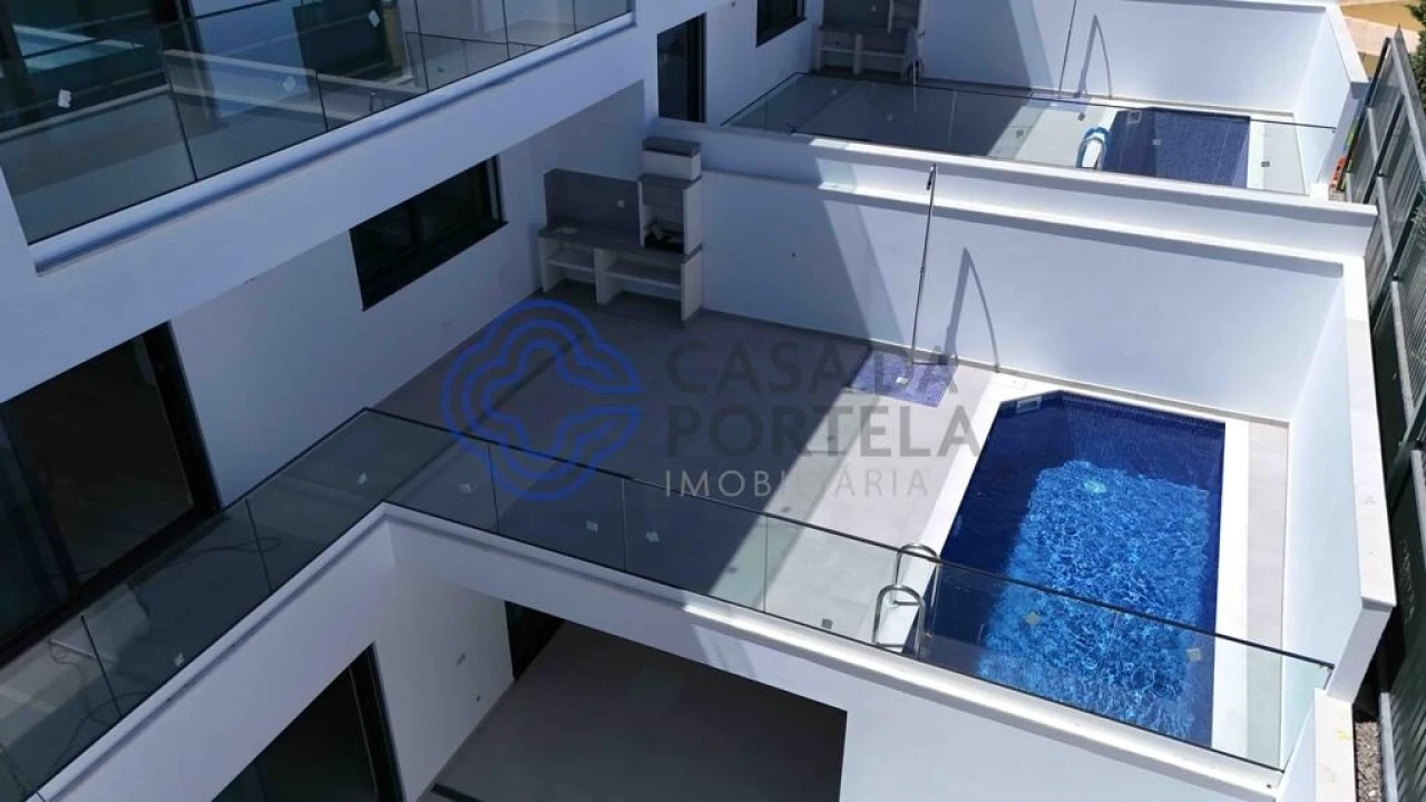 Moradia T4 para Venda em Montenegro Foto 6