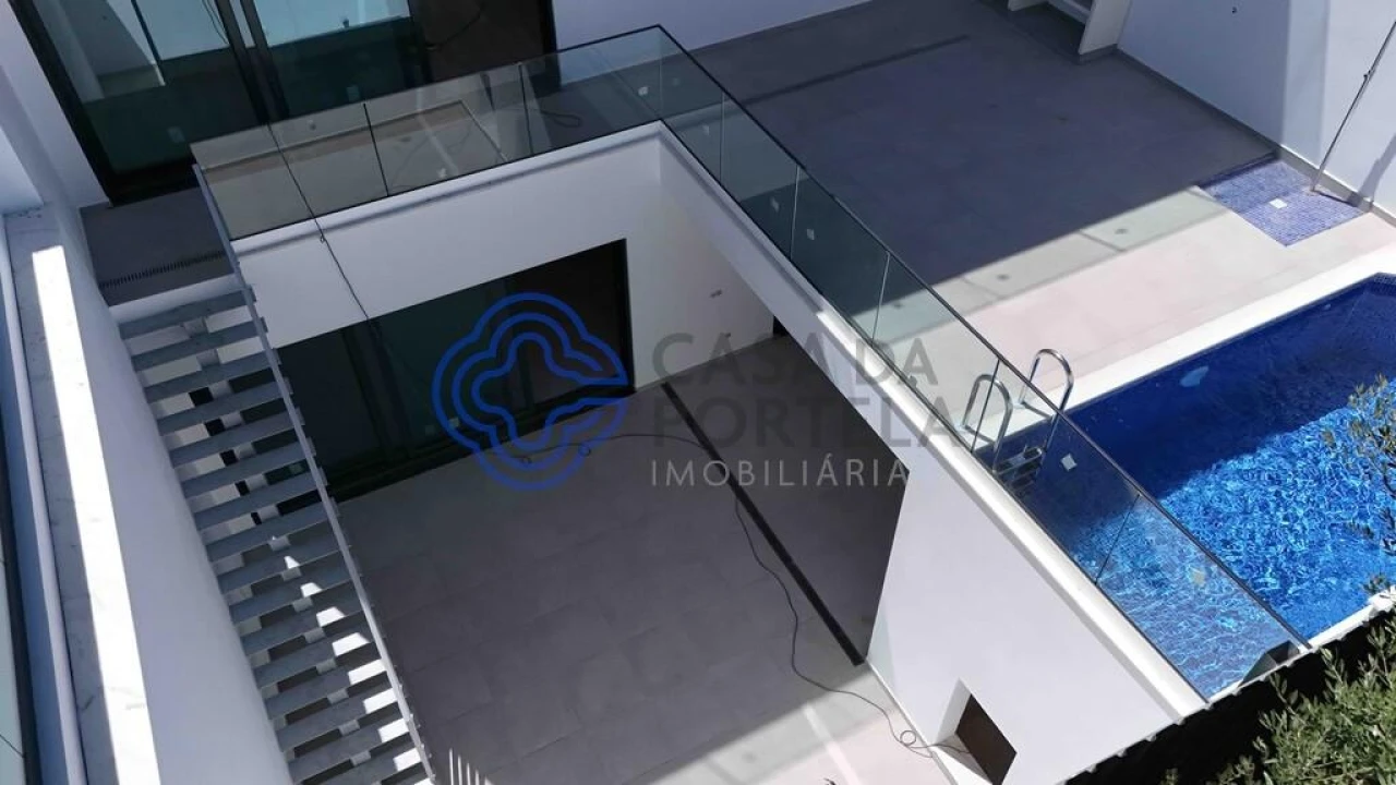 Moradia T4 para Venda em Montenegro Foto 7