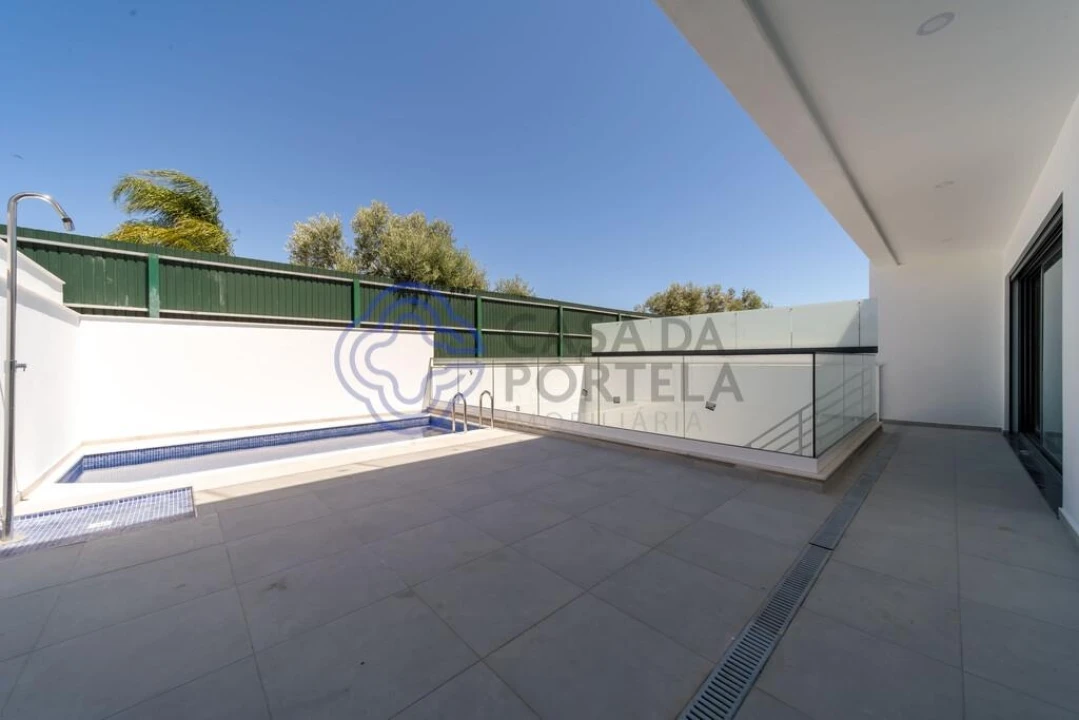 Moradia T4 para Venda em Montenegro Foto 17