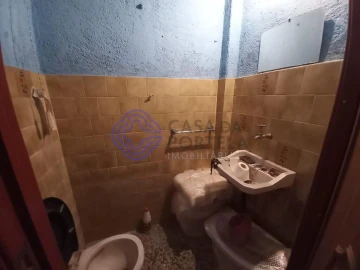 Armazém para Venda em São João Baptista e Santa Maria dos Olivais