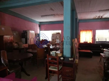 Armazém para Venda em São João Baptista e Santa Maria dos Olivais
