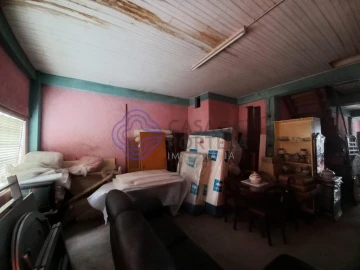 Armazém para Venda em São João Baptista e Santa Maria dos Olivais
