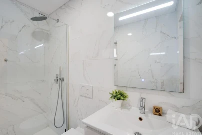 Apartamento T1 para Venda em Moscavide e Portela